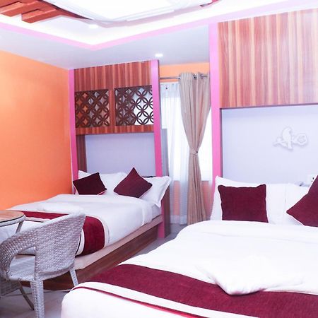 Om Tandoori Hotel Katmandu Kültér fotó
